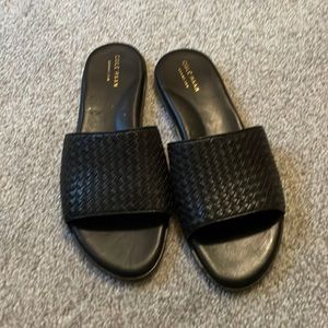 Women’s black leather cole Hannan brand new never been worn size 8 1/2